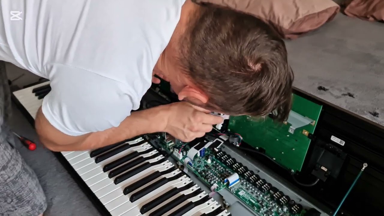 Korg PA5X 🎚🎹🎛🚍 Inlocuire ecran 🖥Change broken display🆎️