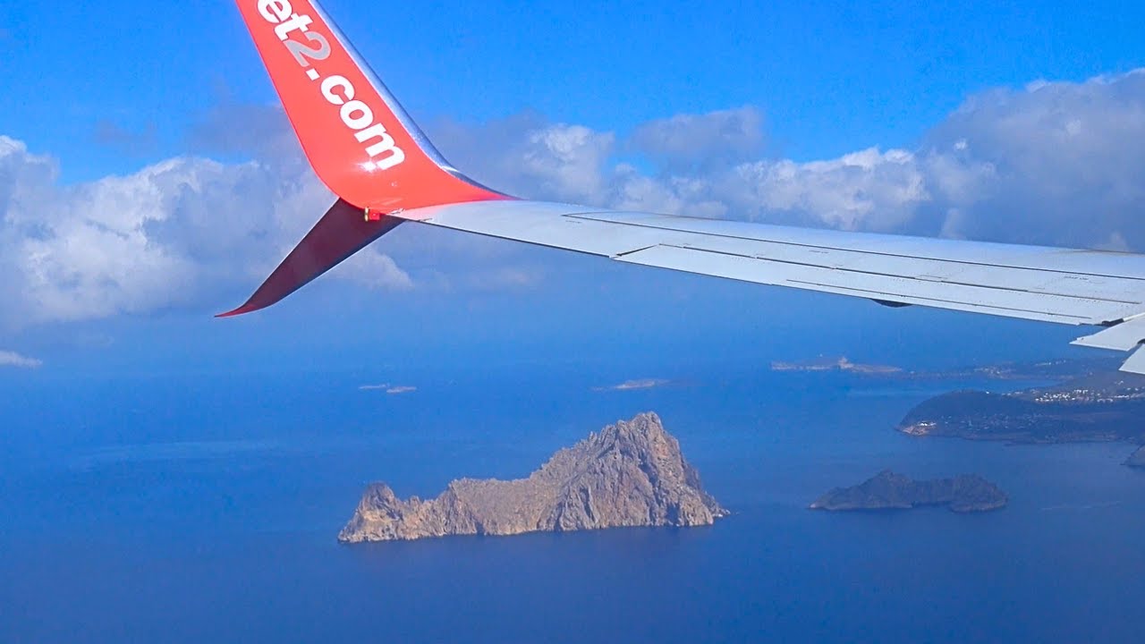 Stunning approach into Ibiza and a FIRM landing!