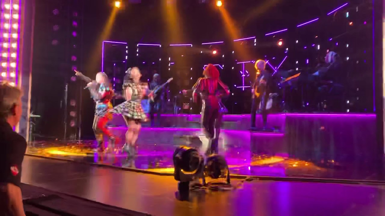Megasix - US Tour (Dec. 5, 2019)