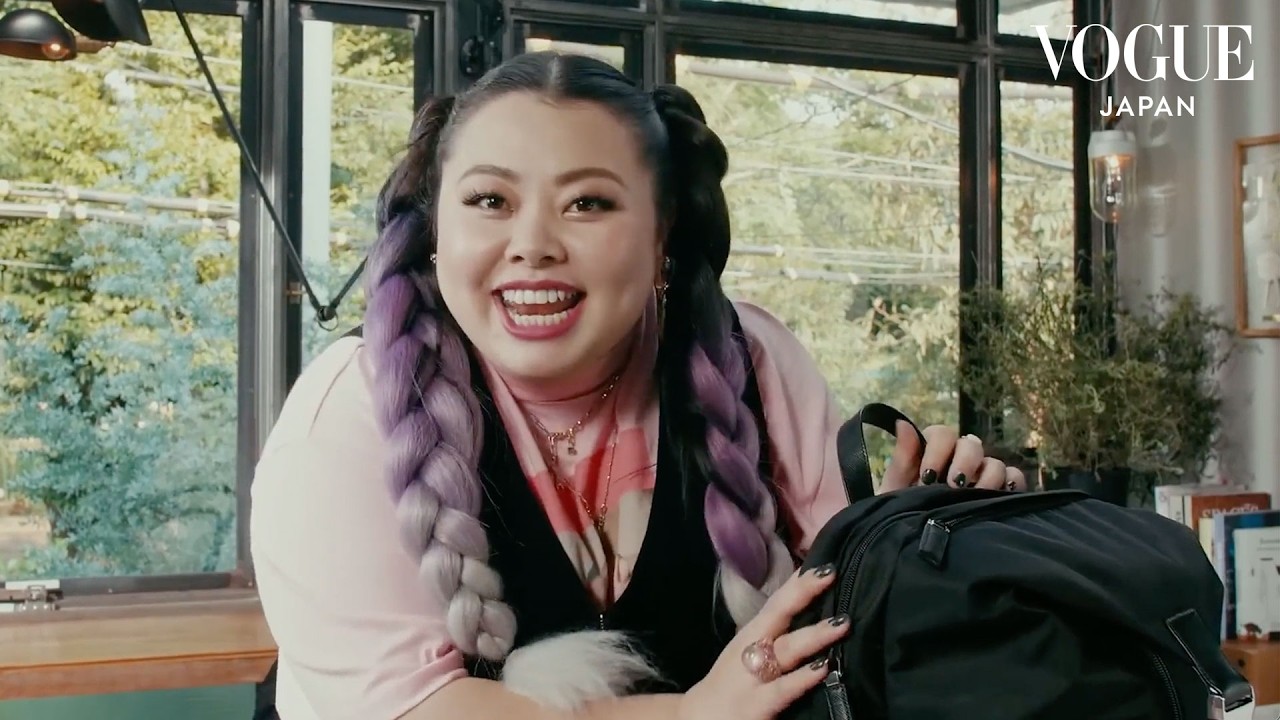 渡辺直美、すべてがビッグなバッグの中身を初公開！| In The Bag | VOGUE JAPAN