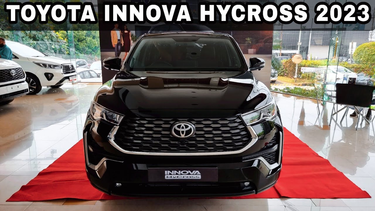 TOYOTA INNOVA HYCROSS 2023 | ZX HYBRID | 7 Seater | How is it different from the new INNOVA CRYSTA