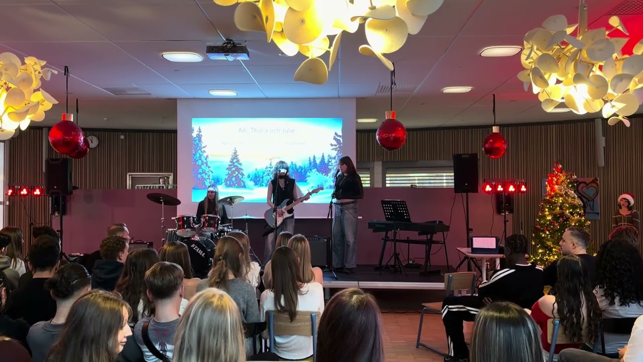  first time on stage😨 December 2025😇 #fypシ゚viral #firsttimeonstage 