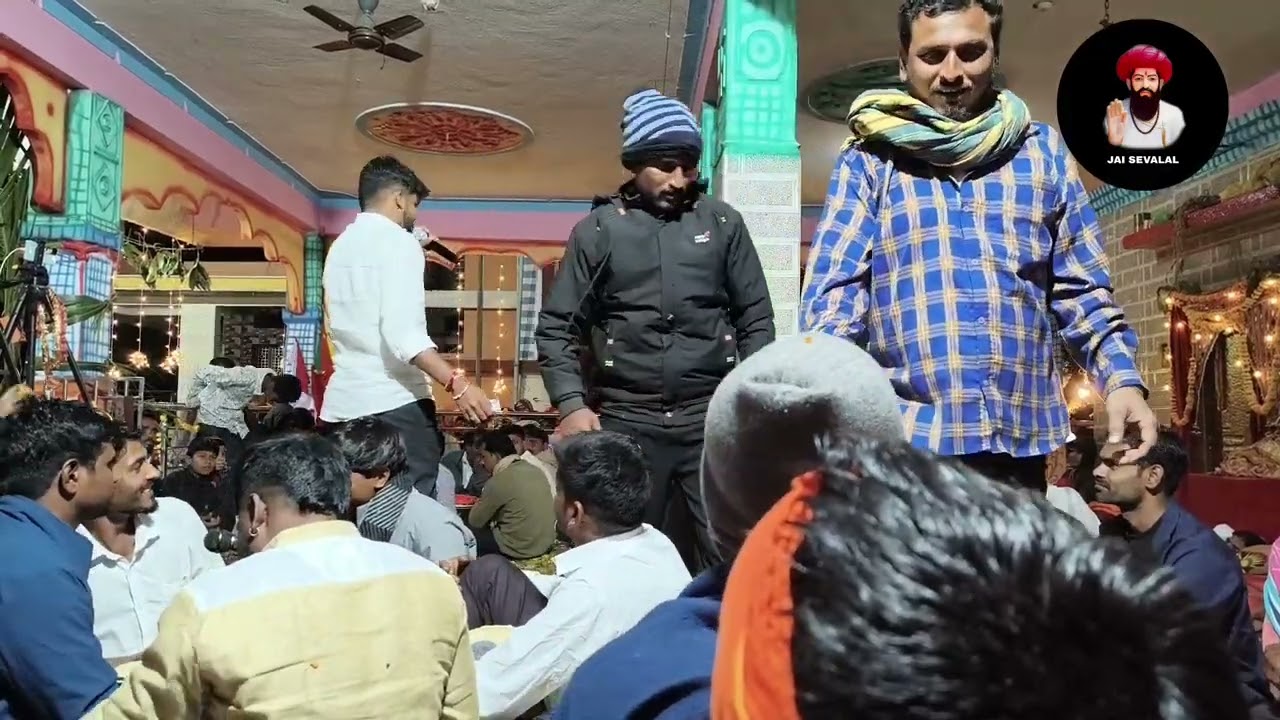 Akash chavan V/s Chota Maruti pawar at itkal thanda #banjarabhajan #banjaratribal#funny  9492304673
