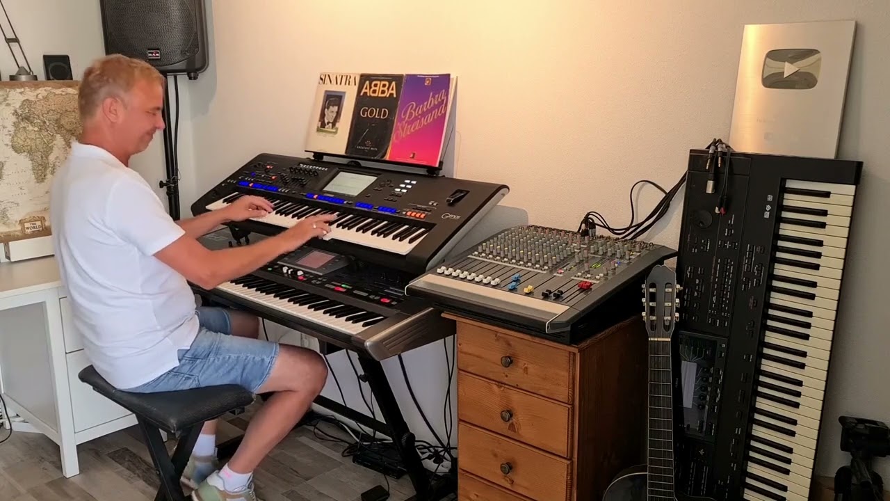 Beatrice Egli Herzgesteuert Yamaha Genos Roland G70 by Rico