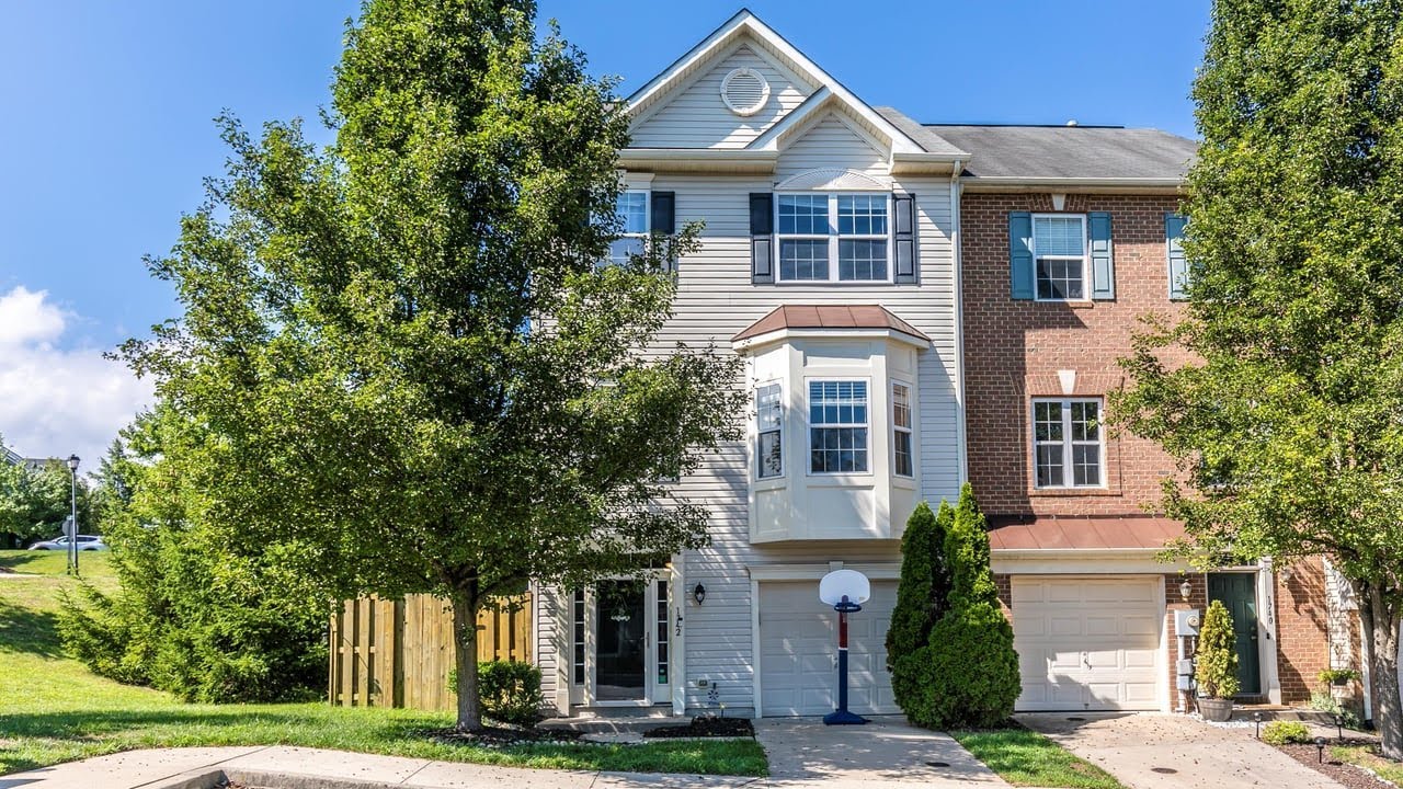 1742 Trestle St, Mt Airy, MD