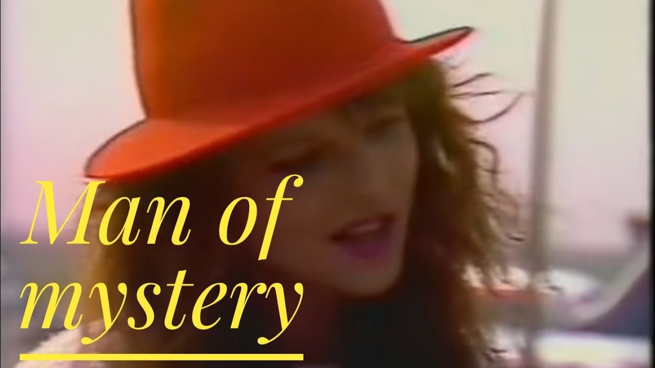 2 plus 1 - Man of mystery (1981)