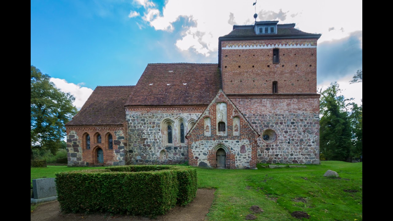 Kirche Bellin in Mecklenburg mit Heiner unterwegs