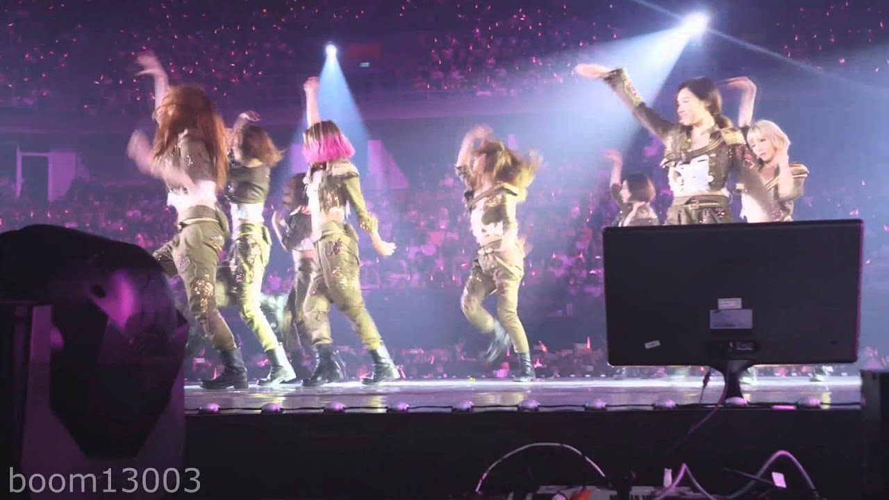 160130 SNSD - The Boys @ Phantasia in Bangkok