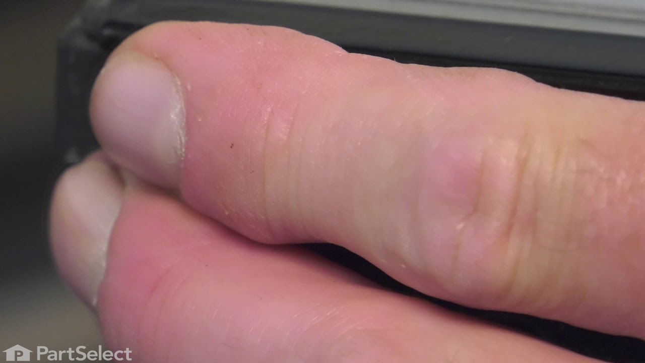 Whirlpool Range Repair - How to Replace the Bottom Trim (Whirlpool # WP8523177)