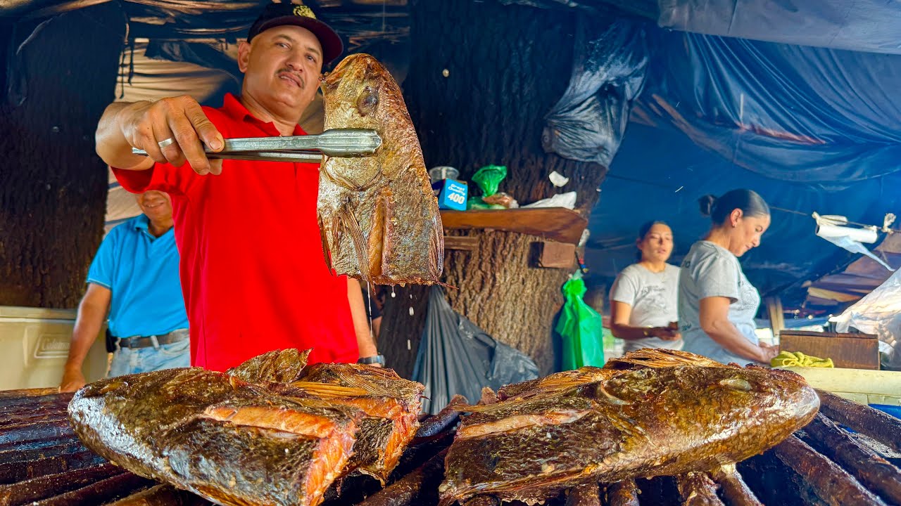 Cabezas de pescado tatemadas un manjar en Nayarit