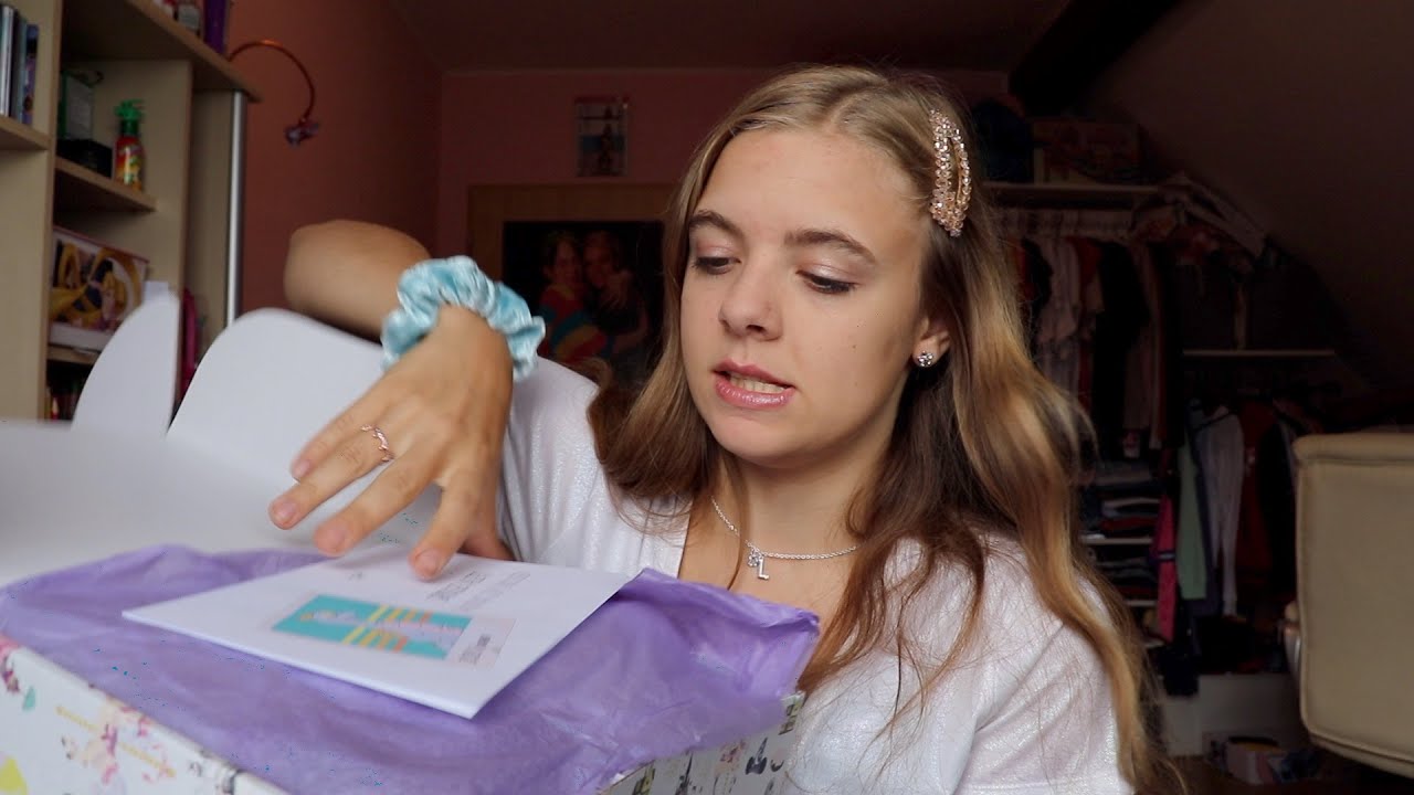BBBOX7 - Přišla mi věc od návrháře /LEA