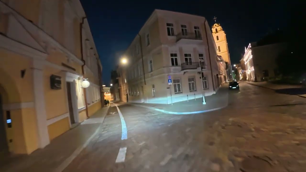 „Paskutinis šios vasaros šeštadienio vakaras Vilniuje #vasara #Vilnius #šeštadienis“