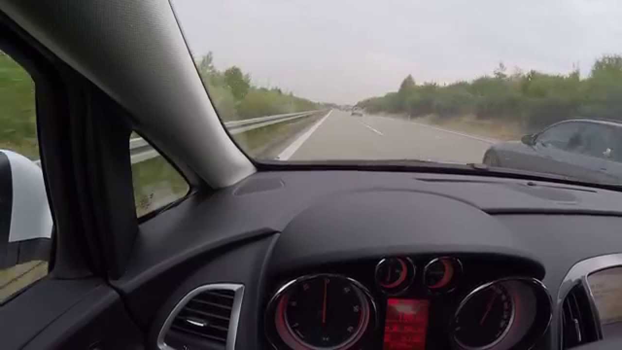 Astra J Sports Tourer acceleration to more then 235 km/h / 146 mph - German Autobahn no speed limit