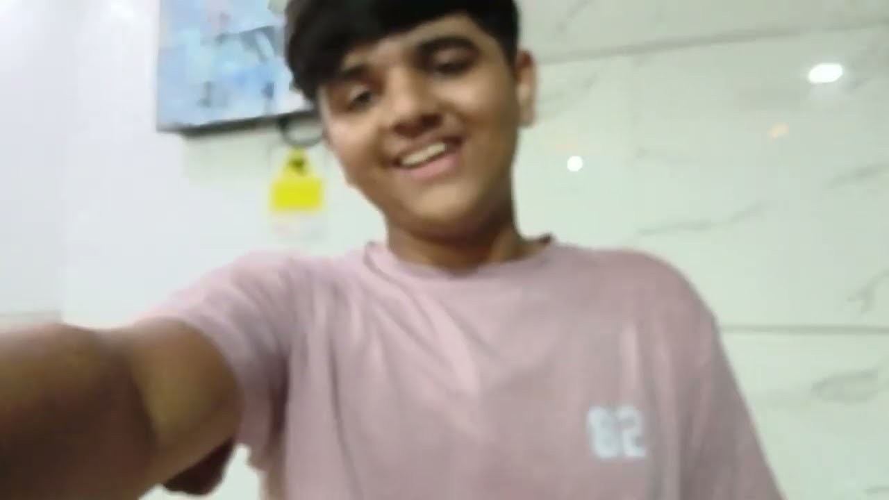 Aaj Aapka Bhai Brain Hang Ho Gaya 🧠❌”