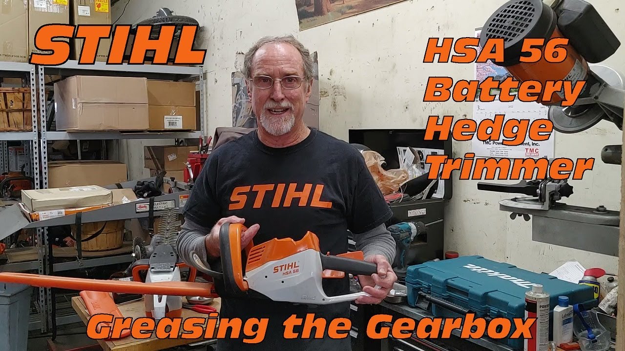 Stihl HSA 56 Cordless Hedge Trimmer, Greasing the Gearbox