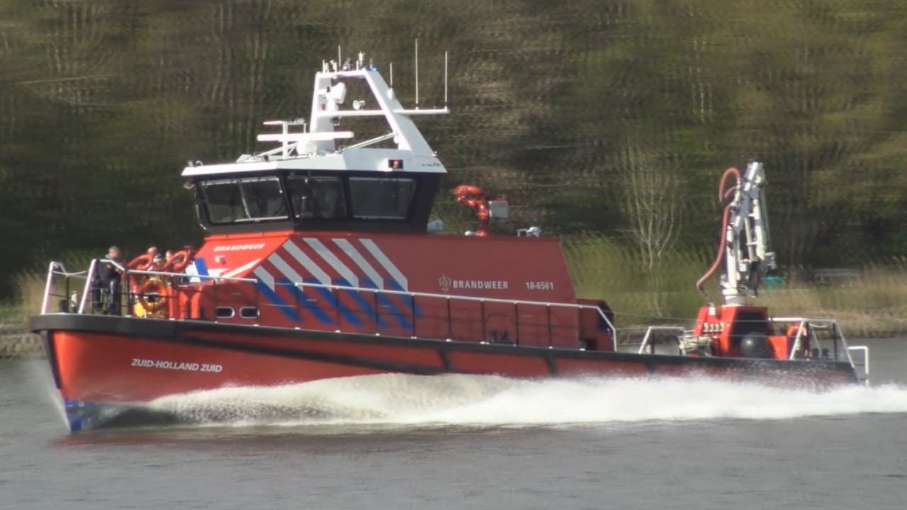 [ GRIP 1 ] Prio 1 Blusboot 18-6561 Zuid-Holland Naar Zeer Grote Brand Beatrixhaven Werkendam