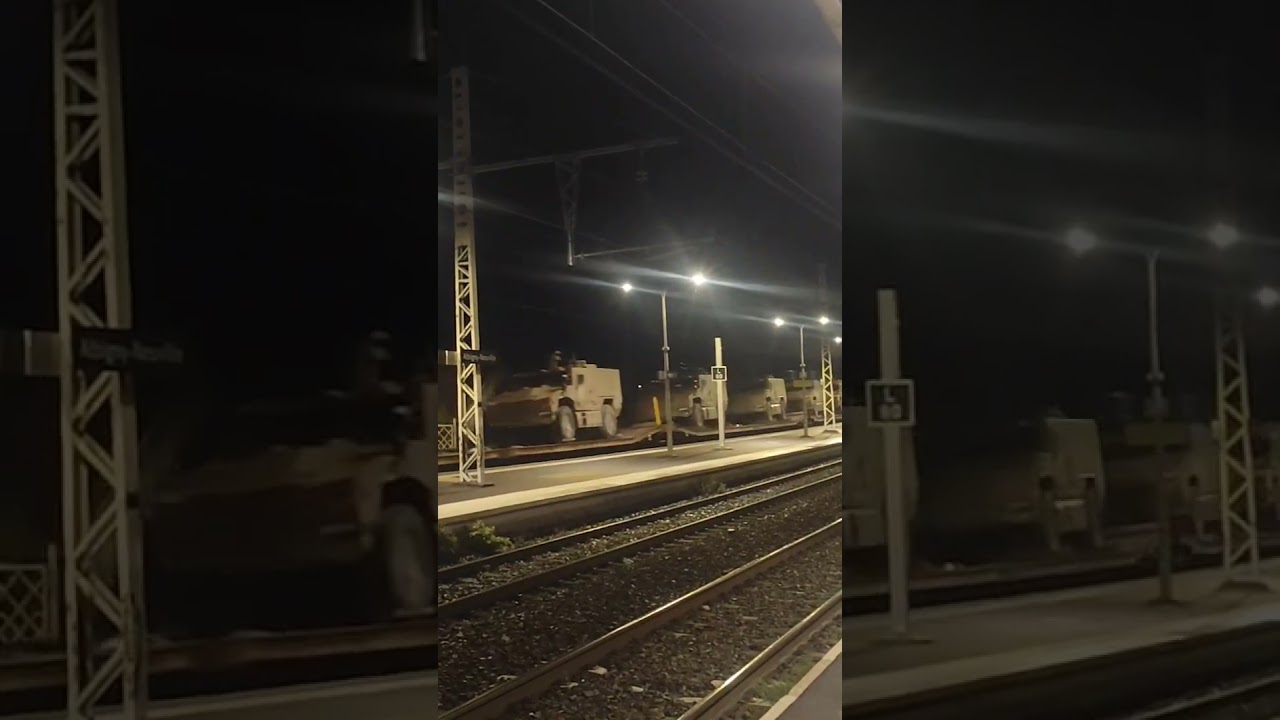 train militaire de passage en gare dalbigny Neuville a 1h07 du matin 2025