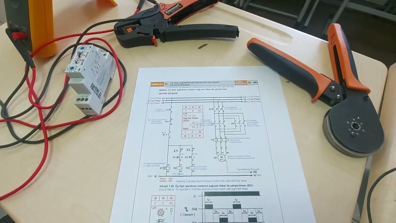 Kumanda Pano Uygulamaları; Motorun Entes Sağ-Sol Rölesi İle Çalıştırılması Electrical Control Panel