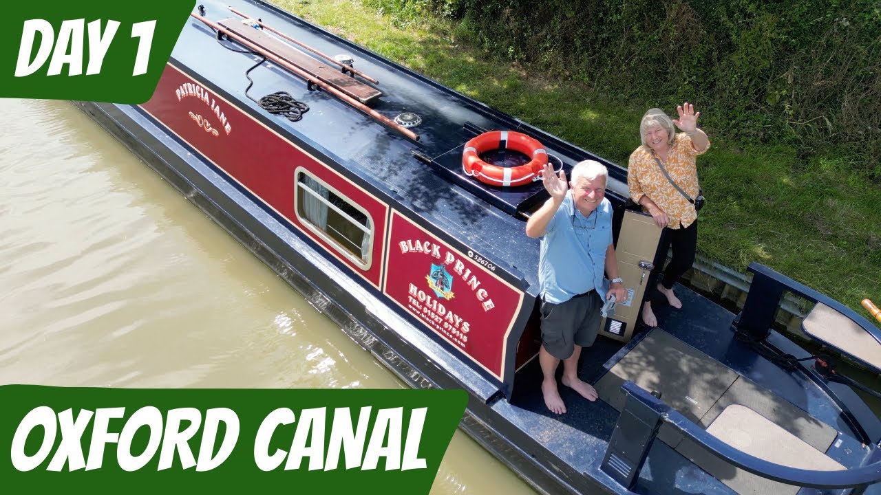How hard can it be? Our first go on a narrowboat on the North Oxford Canal.