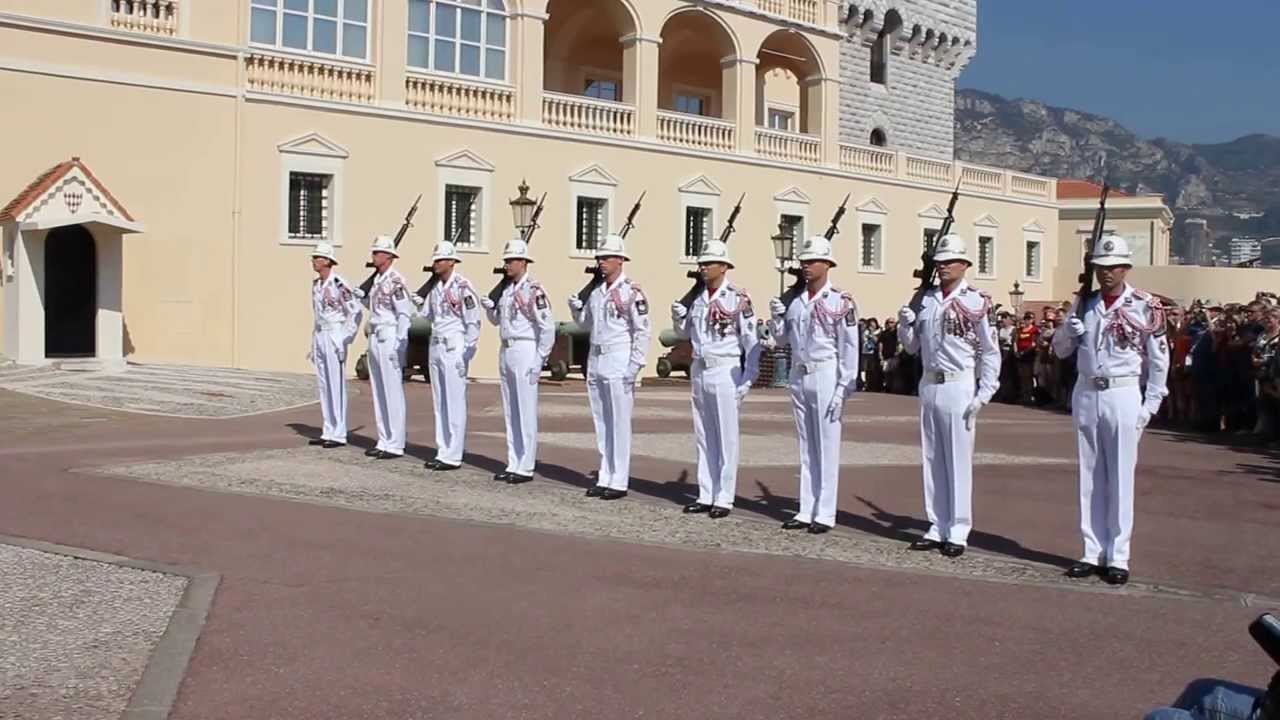 Monaco - Relève de la Garde Princière