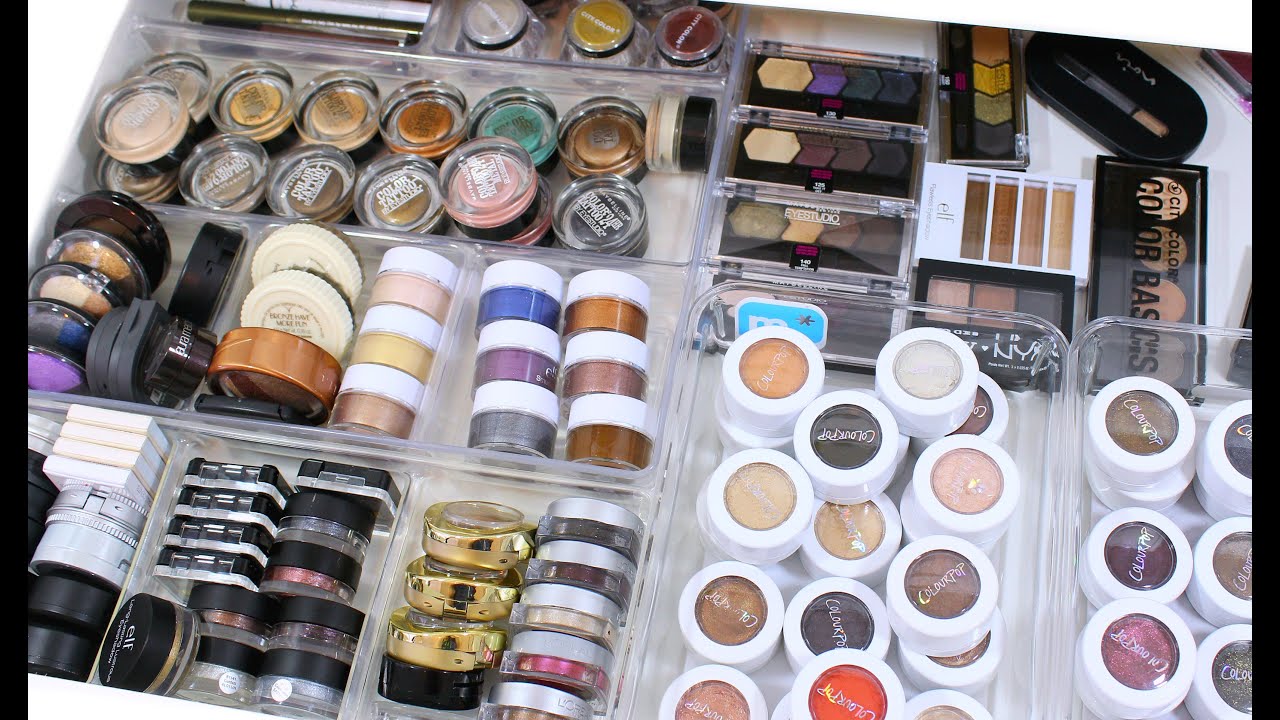 MAKEUP DECLUTTER 2016: Eyeshadows