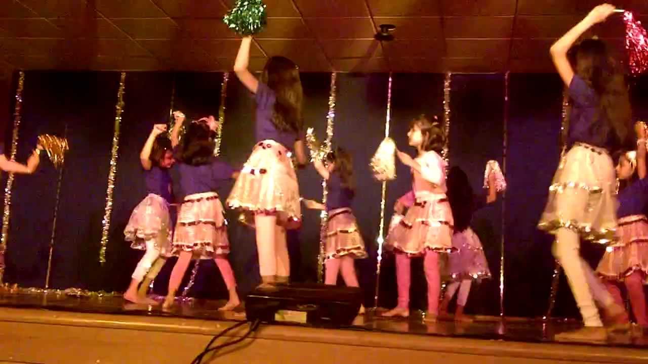 Awara Bhanvare by girls of S N Kansagra std1