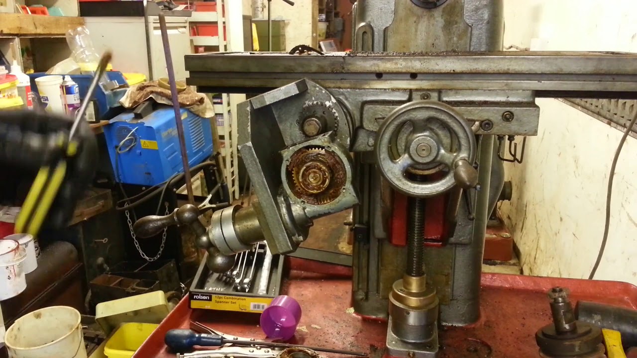 horizontal milling machine cross slide drive repair