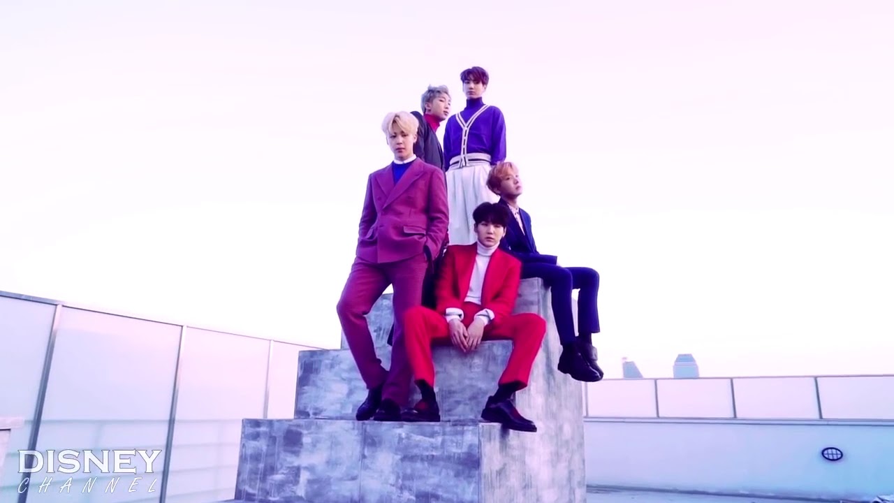 BTS Dimple-Illegal MV