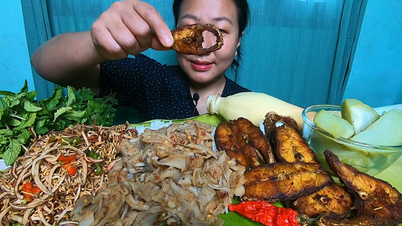 Crispy Fried Fish & Fermented Bamboo Shoot Eromba || Mimi Singju | Boiled Chayote | Mukbang