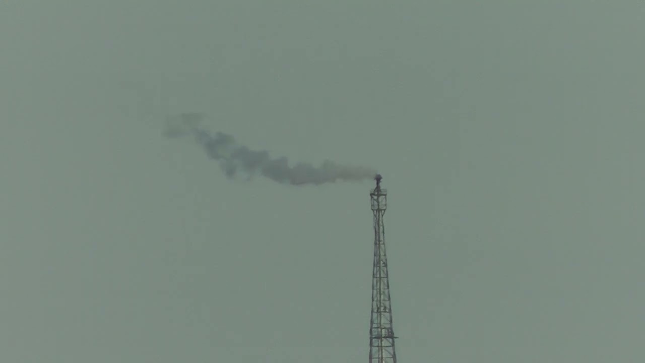 Fawley Refinery - Flare 2 from Weston Shore 07-07-2022