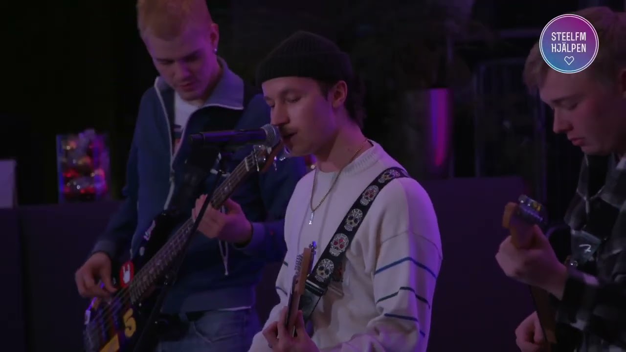 Julian V (Live at SteelFmhjälpen, Mariehamn)