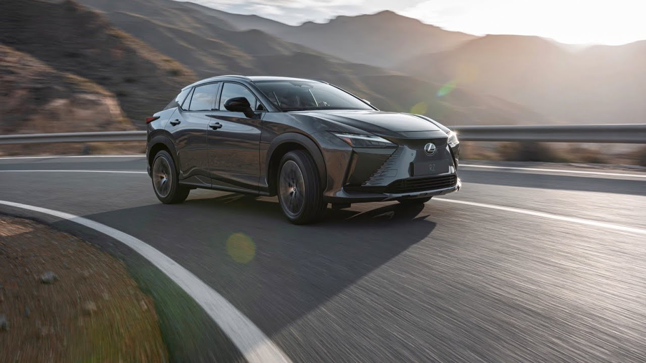 Lexus RZ 450e