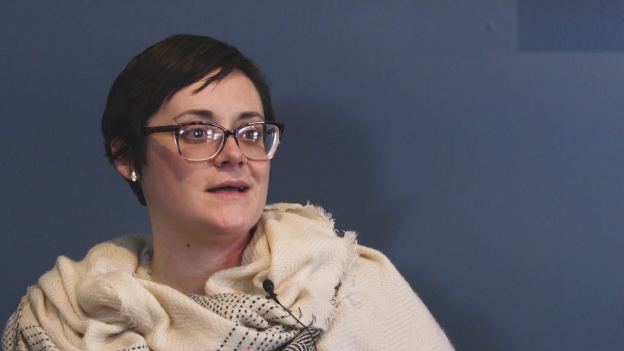 Horse-assisted therapy helps teenager battling depression