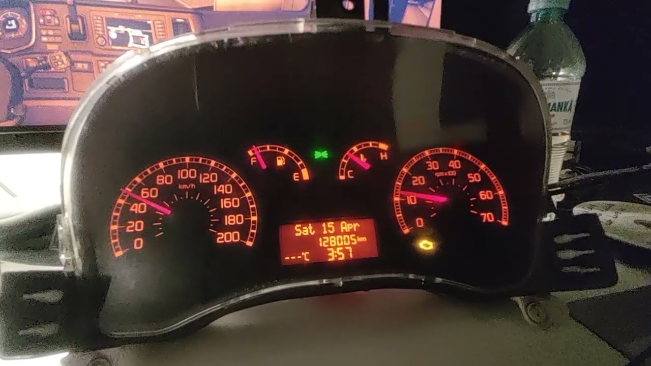 ETS2/ATS with Fiat Panda cluster redone