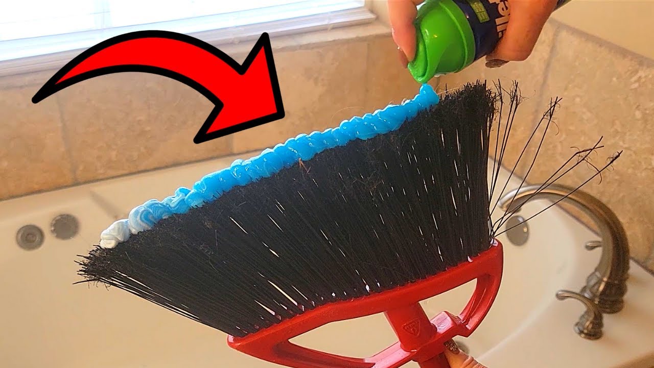 This Surprising Hack Makes Cleaning the BATHTUB a Breeze (⚡GENIUS)