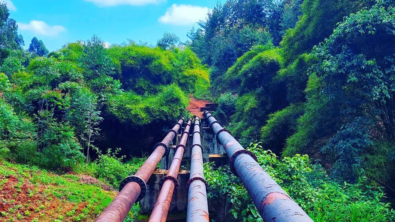 Kahunira in Githunguri - The Scariest High Pipes Crossing You'll Ever See