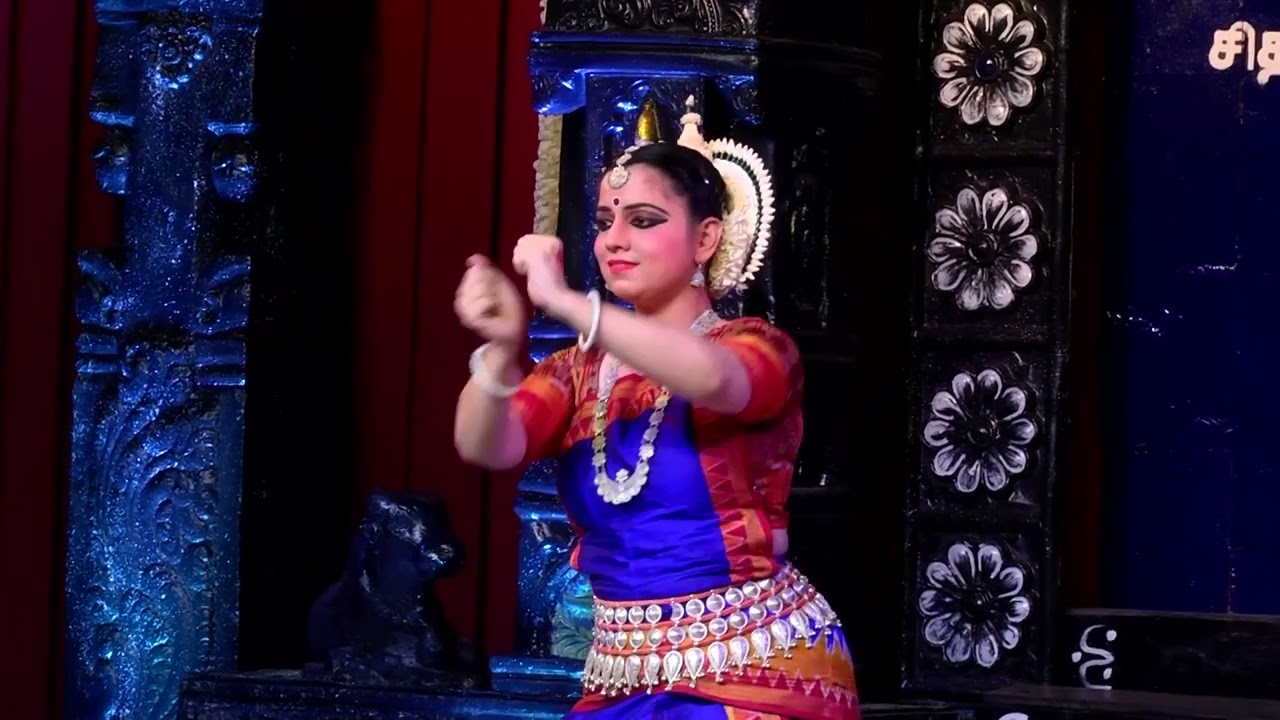 Ardhanarishwara - Odissi Dance performed by Karishma Ahuja at the 41st Chidambaram Natyanjali
