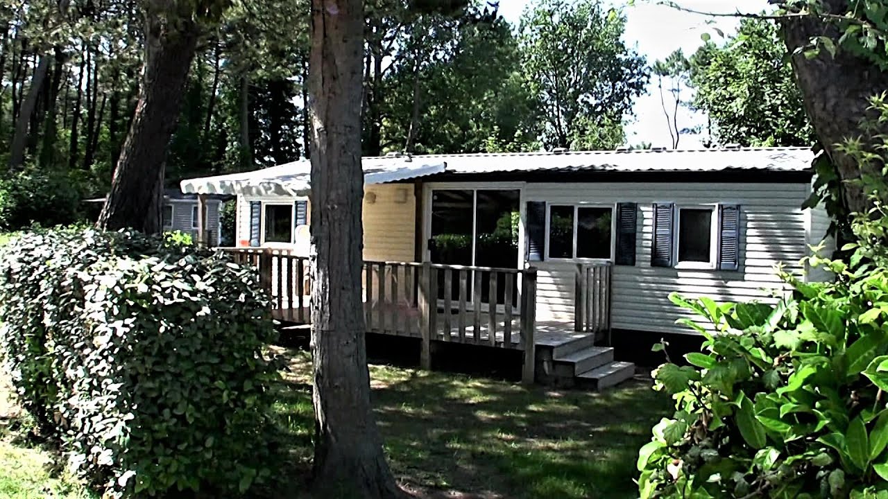 FRANCE 2023. £350 WEEK. CLOSE TO LE TOUQUET & BOULOGNE 36 MILES FROM CALAIS. 6 berth mobile home.