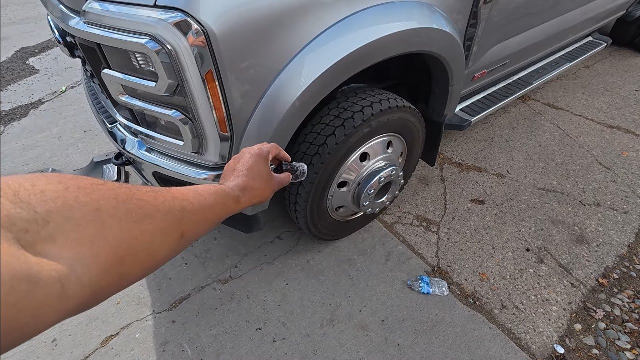 ВЫ не поверите, какой шум издаёт мой грузовик! ОСТОРОЖНО, НОВЫЕ ГРУЗОВИКИ!
