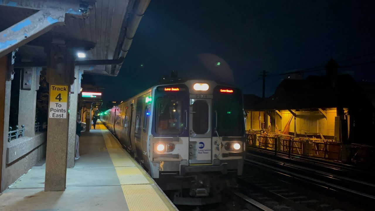 MTA Long Island Railroad Train Action @ Forest Hills during PM Rush Hour (M3, M7, M9 D30AC)