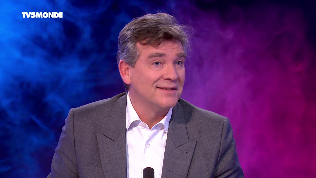 Arnaud MONTEBOURG : « La France est sur le porte-bagages de la BMW de Mme Merkel »