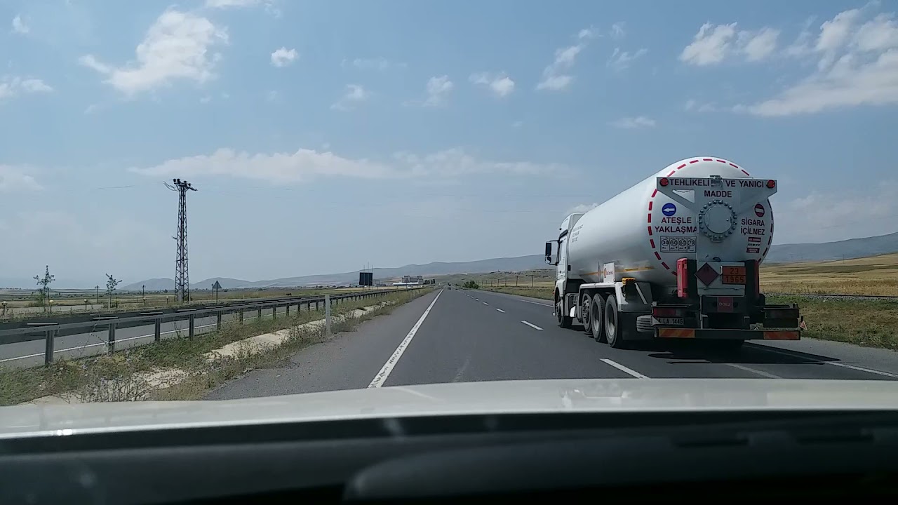 Ağrı ile Erzurum Arası Karayolu. Araç Kamerası.