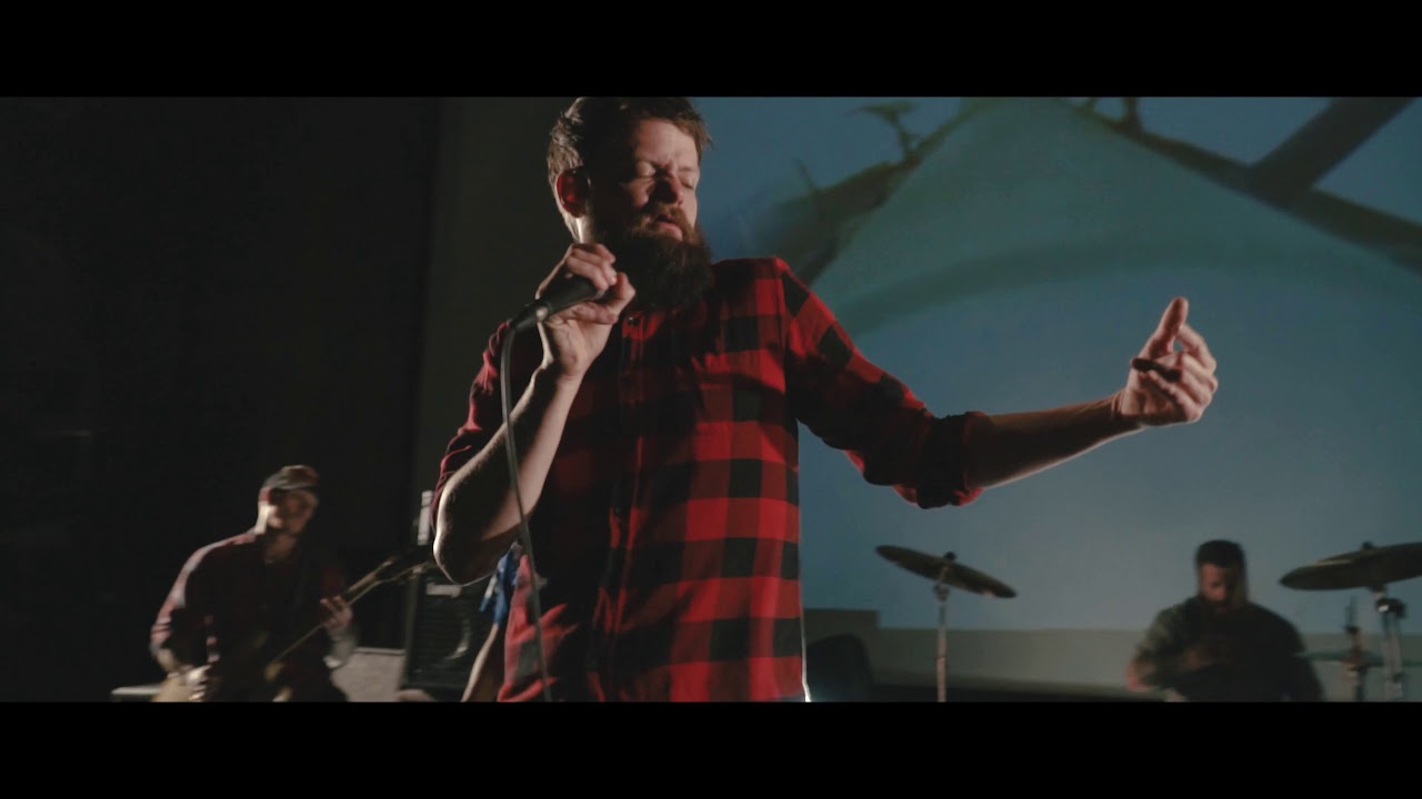 RUNAWAY - Doomsday Outlaw [OFFICIAL VIDEO]