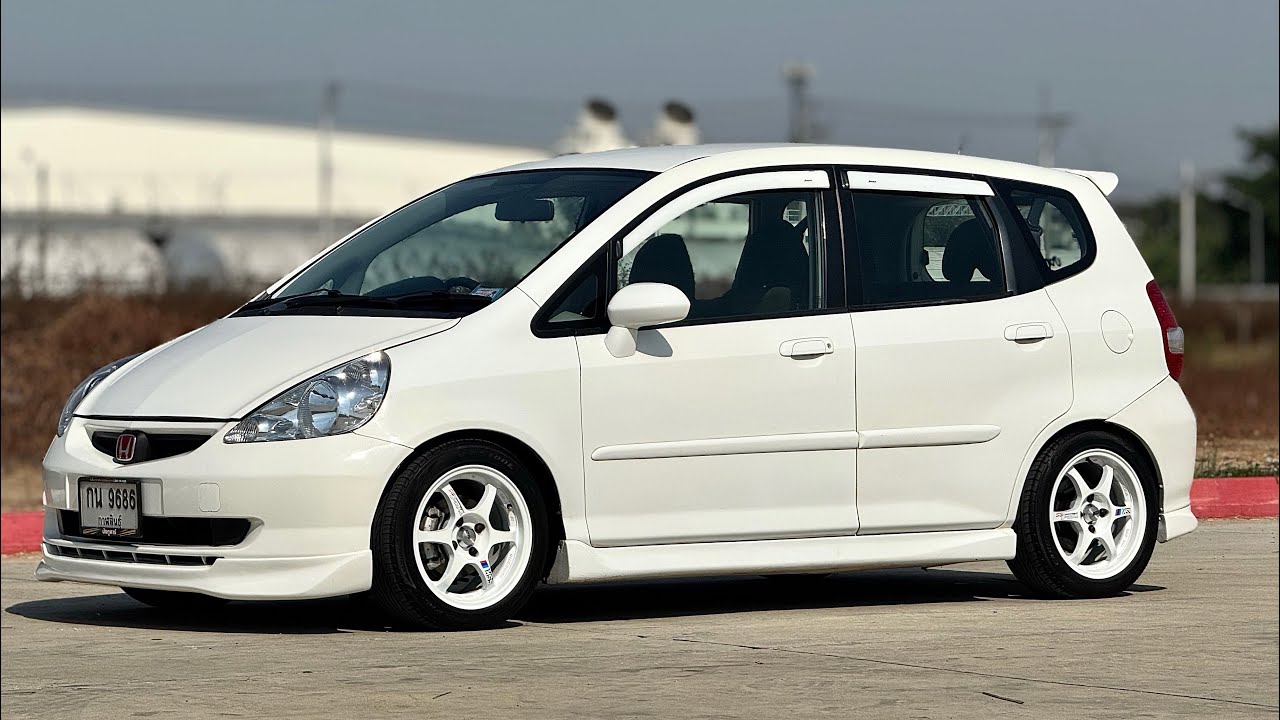 รีวิว Honda Jazz GD05 Vtec AT คลีนๆ ร้านบังทูคาร์