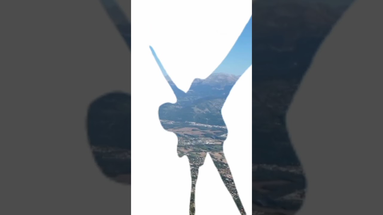 Vue de la vall&eacute;e du Gr&eacute;sivaudan et Grenoble en drone depuis le St Eynard
