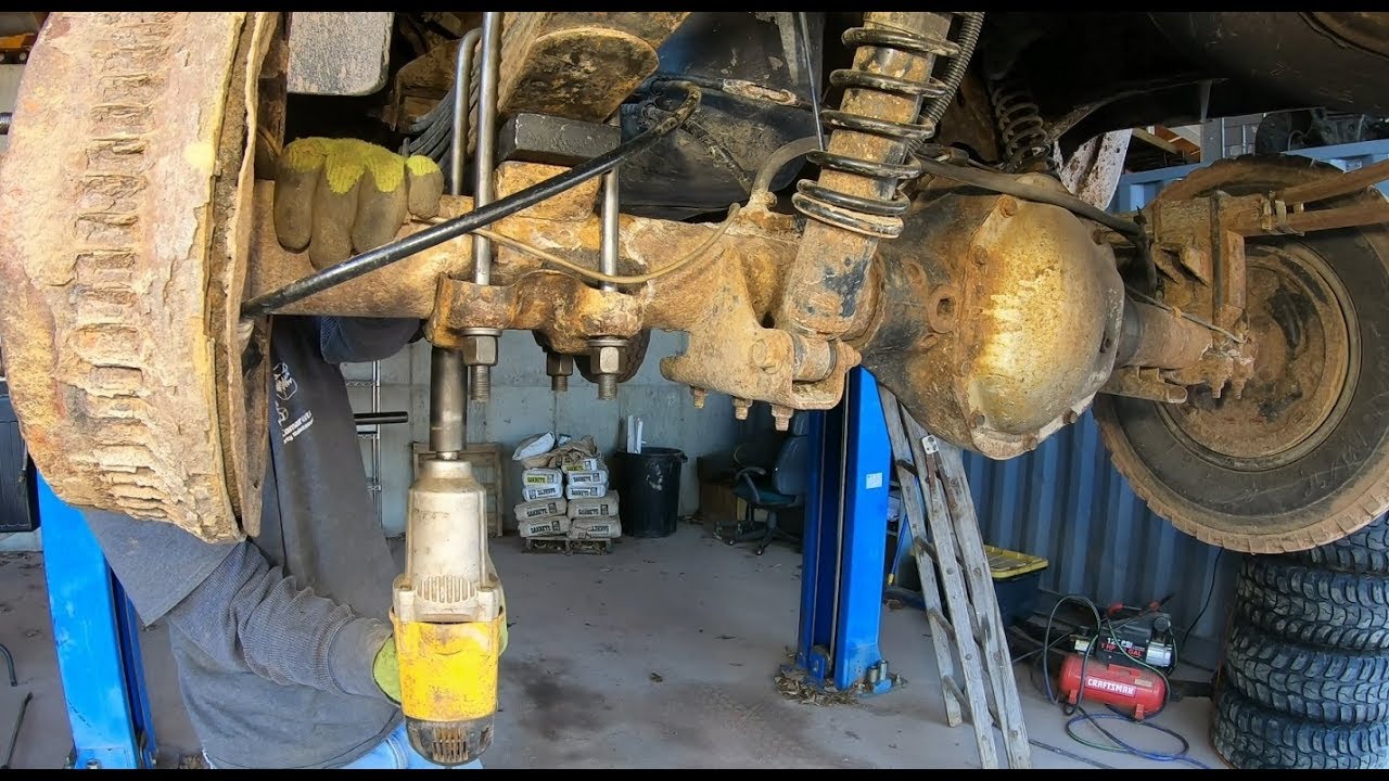 Новое сиденье и рессоры в пикапе Dodge