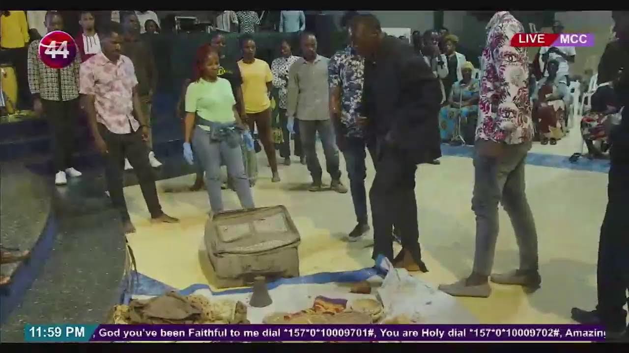 Psalms 24 Midweek Service - Robert Kayanja Ministries