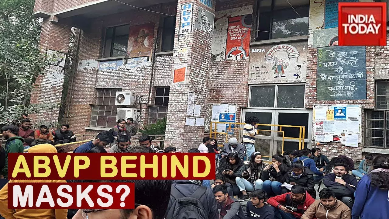 Armed Mob Caught On Camera: JNUSU Claims ABVP Behind Masks, ABVP Blames Left For Violence