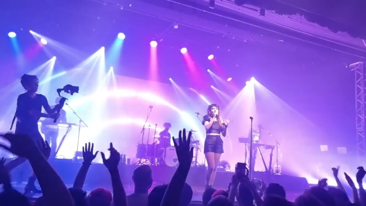Over - CHVRCHES (Live at São Paulo - 16/03/2023) [4K 60fps]