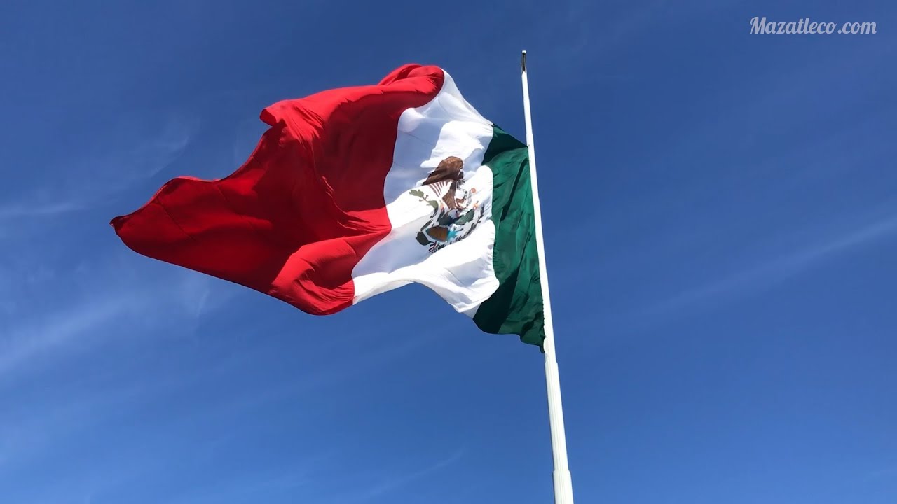 Monumental Bandera de México en Mazatlán - Día de la bandera en Mazatlán